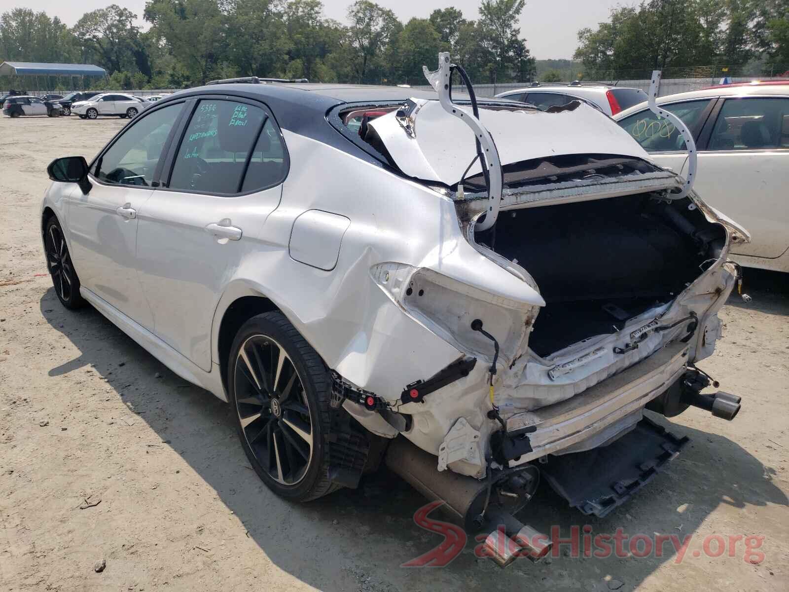 4T1B61HK0JU150411 2018 TOYOTA CAMRY