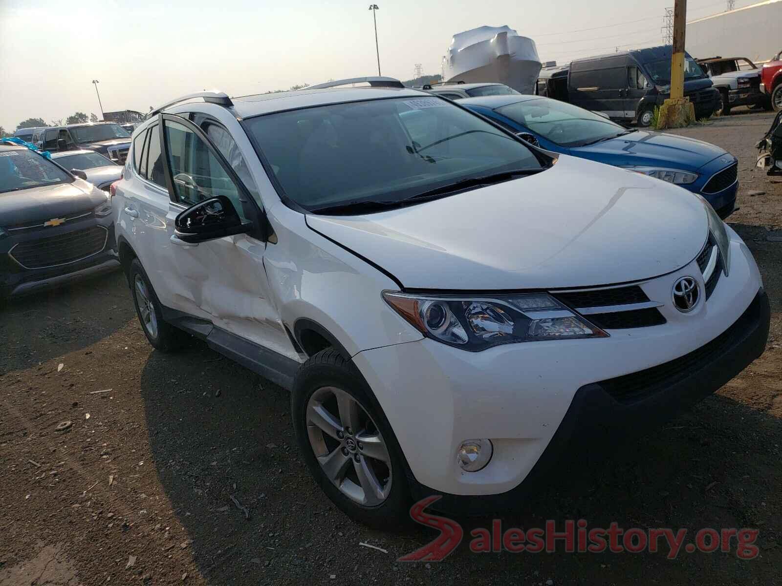 2T3RFREV4FW338908 2015 TOYOTA RAV4