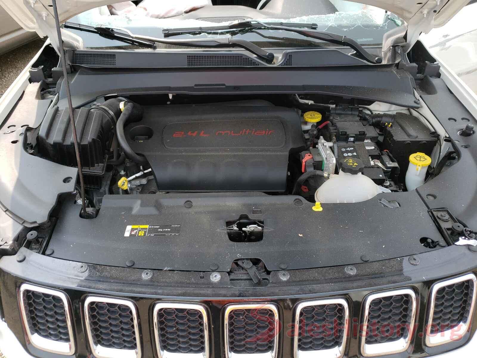 3C4NJCBB4JT502369 2018 JEEP COMPASS