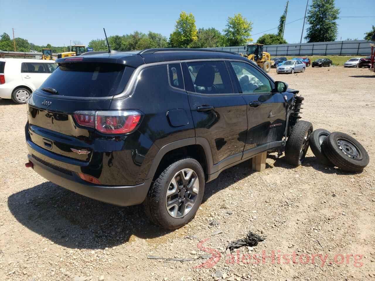 3C4NJDDB5JT419259 2018 JEEP COMPASS