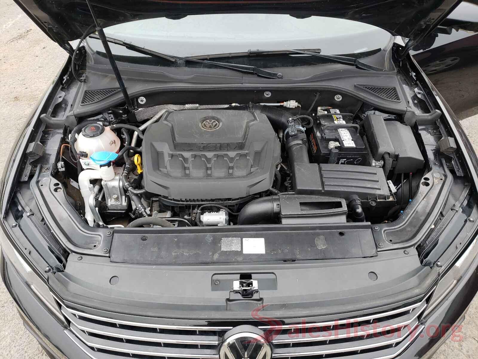 1VWAA7A35JC044883 2018 VOLKSWAGEN PASSAT