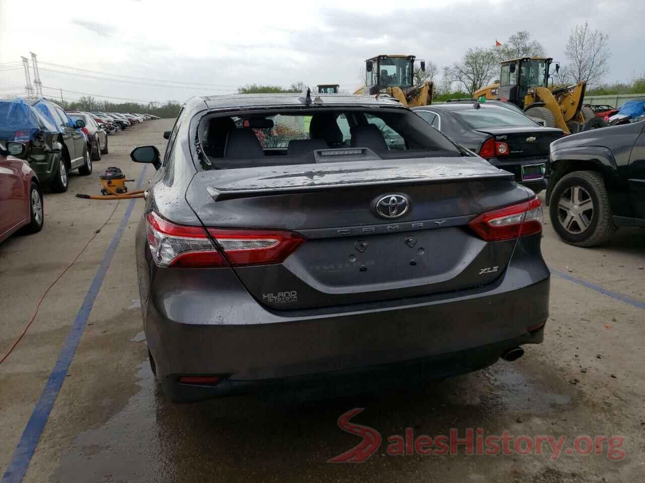 4T1B11HKXKU849304 2019 TOYOTA CAMRY