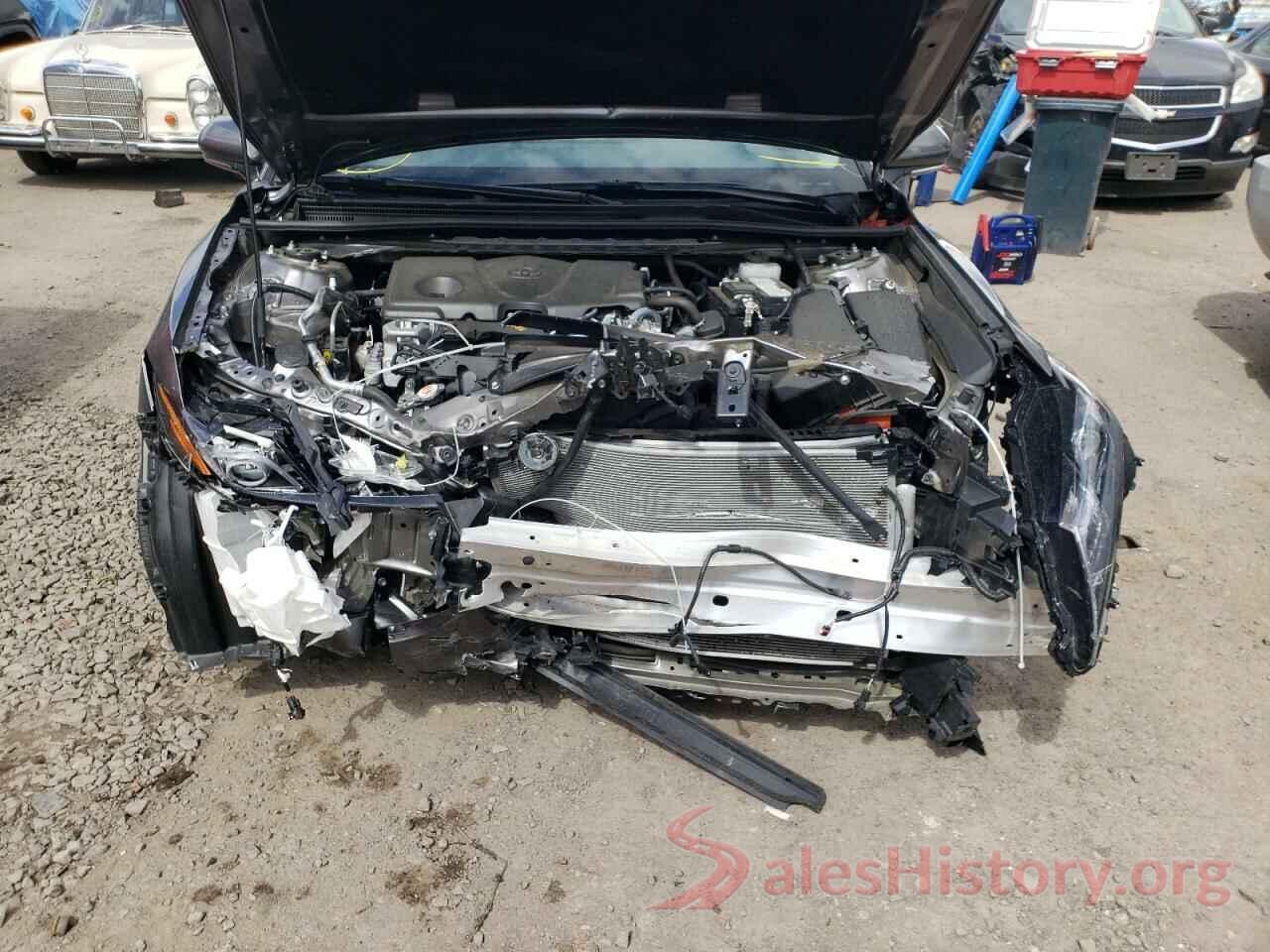 4T1G11AKXNU629651 2022 TOYOTA CAMRY