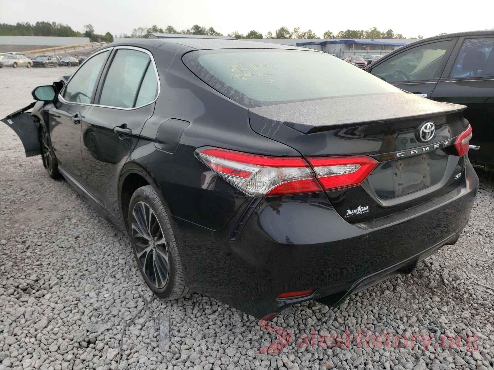 4T1B11HK7JU088858 2018 TOYOTA CAMRY