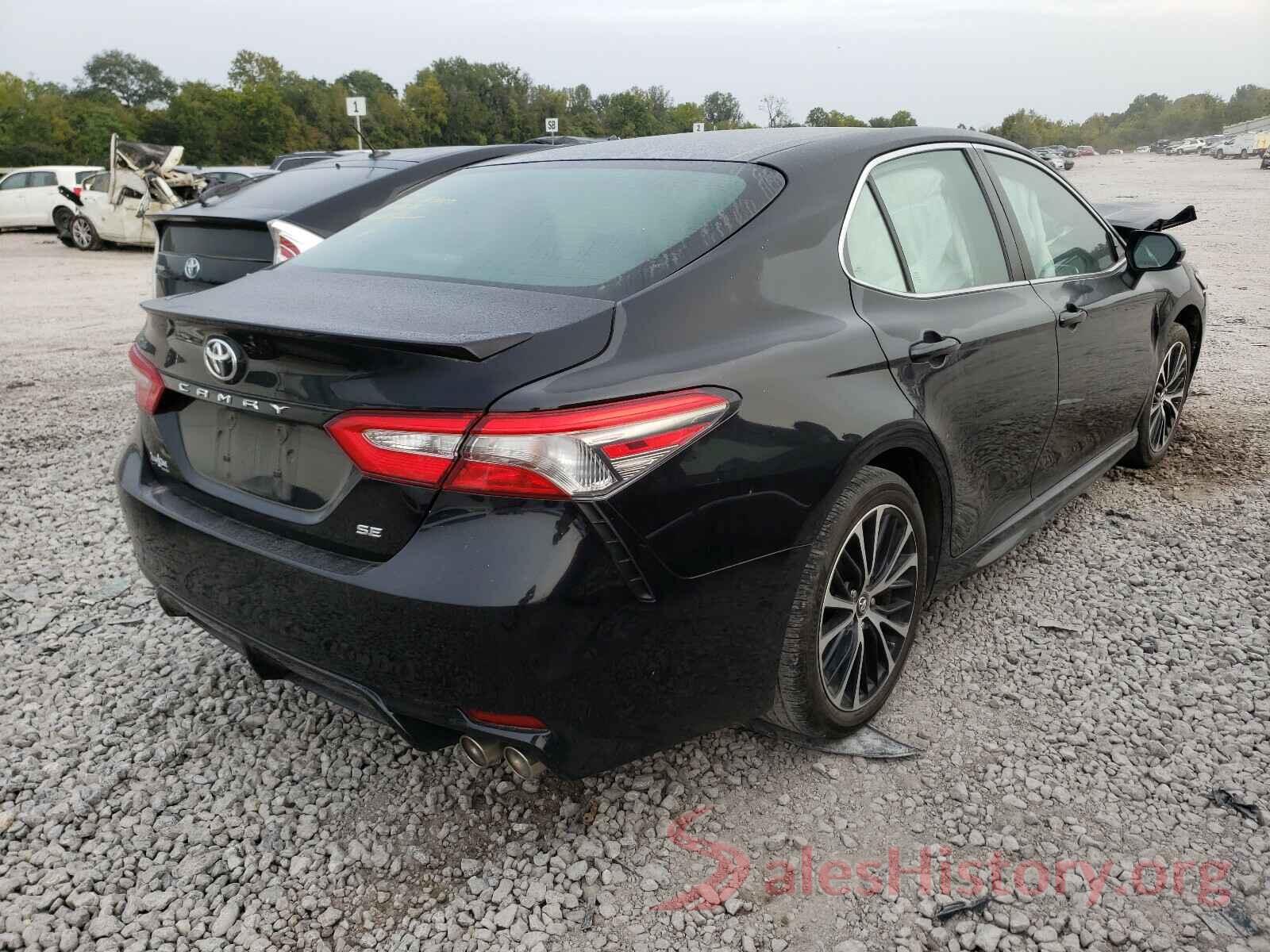 4T1B11HK7JU088858 2018 TOYOTA CAMRY