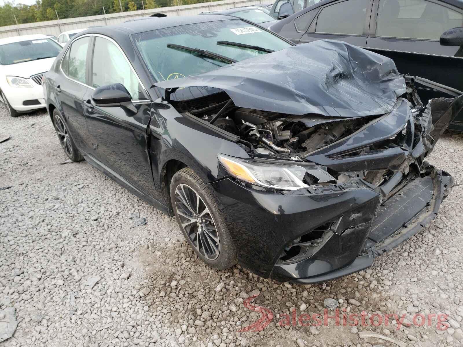 4T1B11HK7JU088858 2018 TOYOTA CAMRY