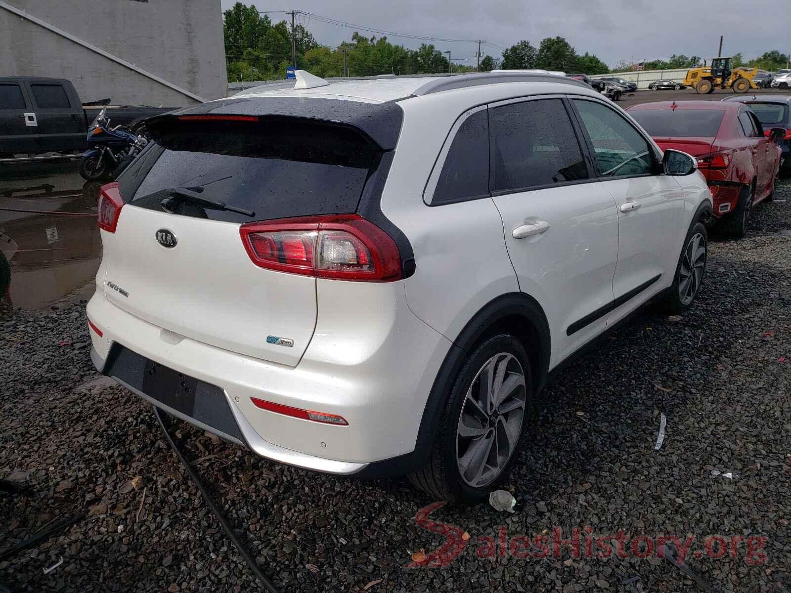 KNDCE3LC3H5066644 2017 KIA NIRO