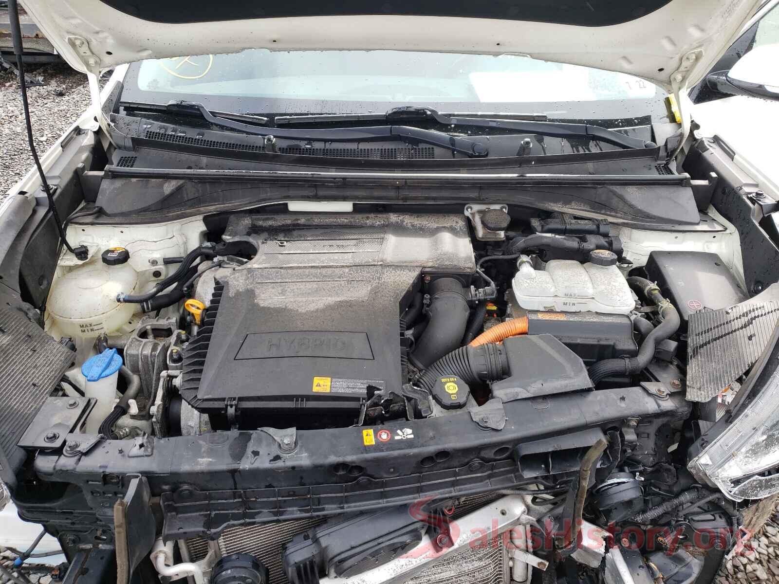 KNDCE3LC3H5066644 2017 KIA NIRO