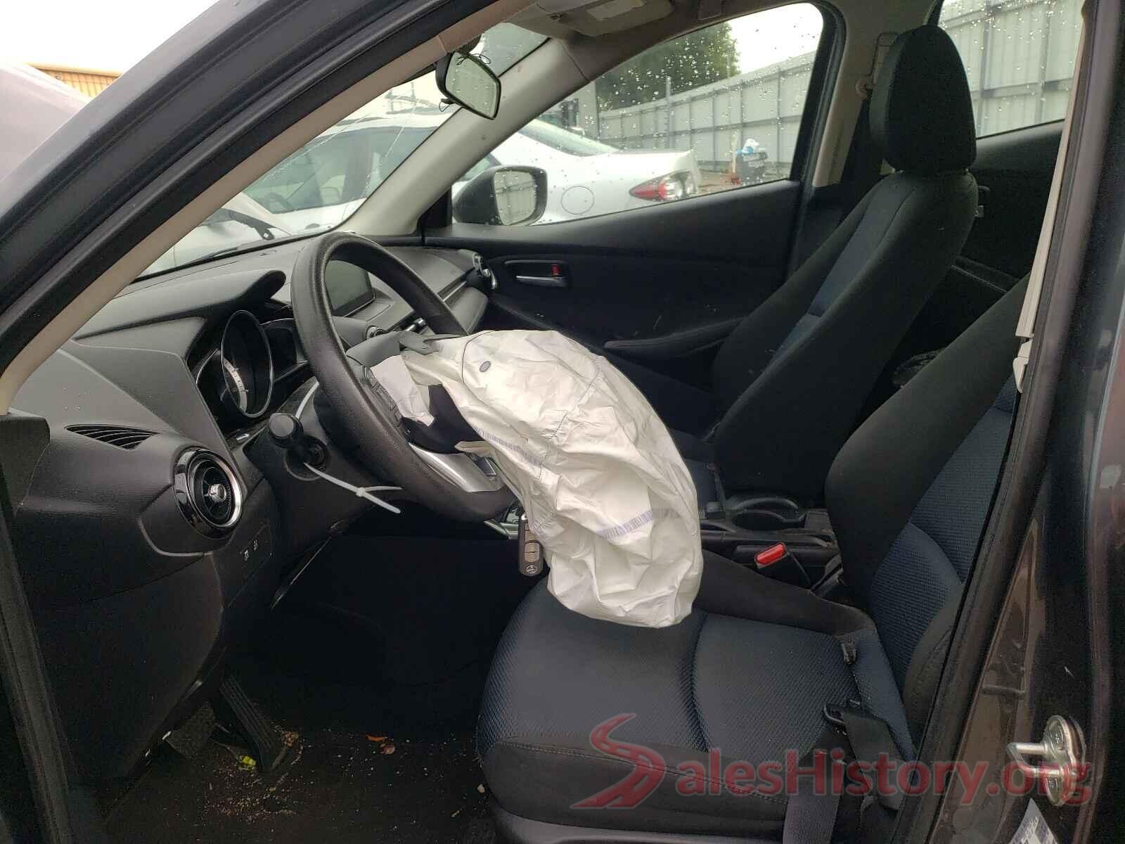 3MYDLBYVXHY182877 2017 TOYOTA YARIS