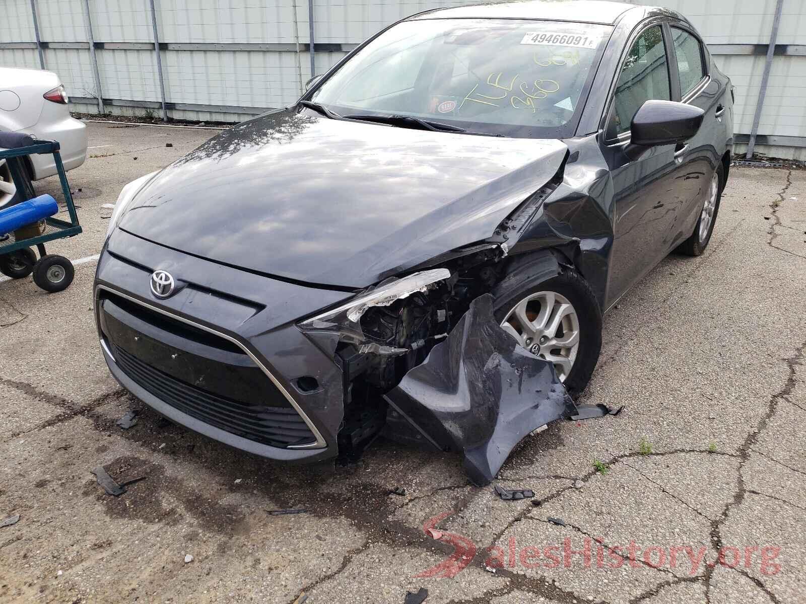 3MYDLBYVXHY182877 2017 TOYOTA YARIS