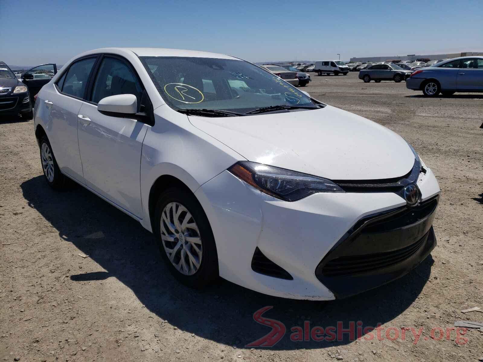 5YFBURHE5JP854135 2018 TOYOTA COROLLA