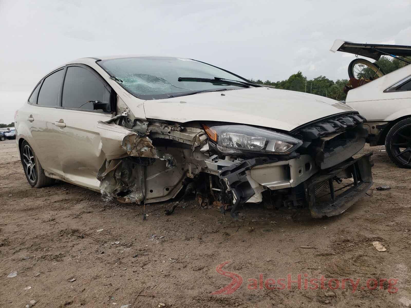 1FADP3F21JL256659 2018 FORD FOCUS