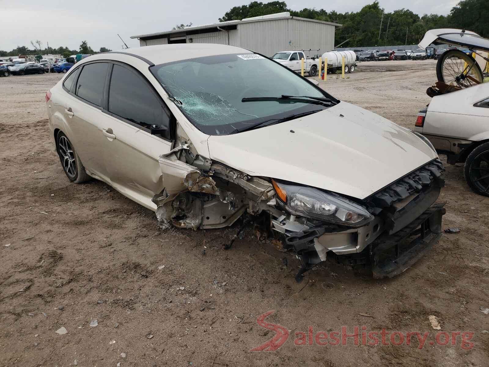 1FADP3F21JL256659 2018 FORD FOCUS