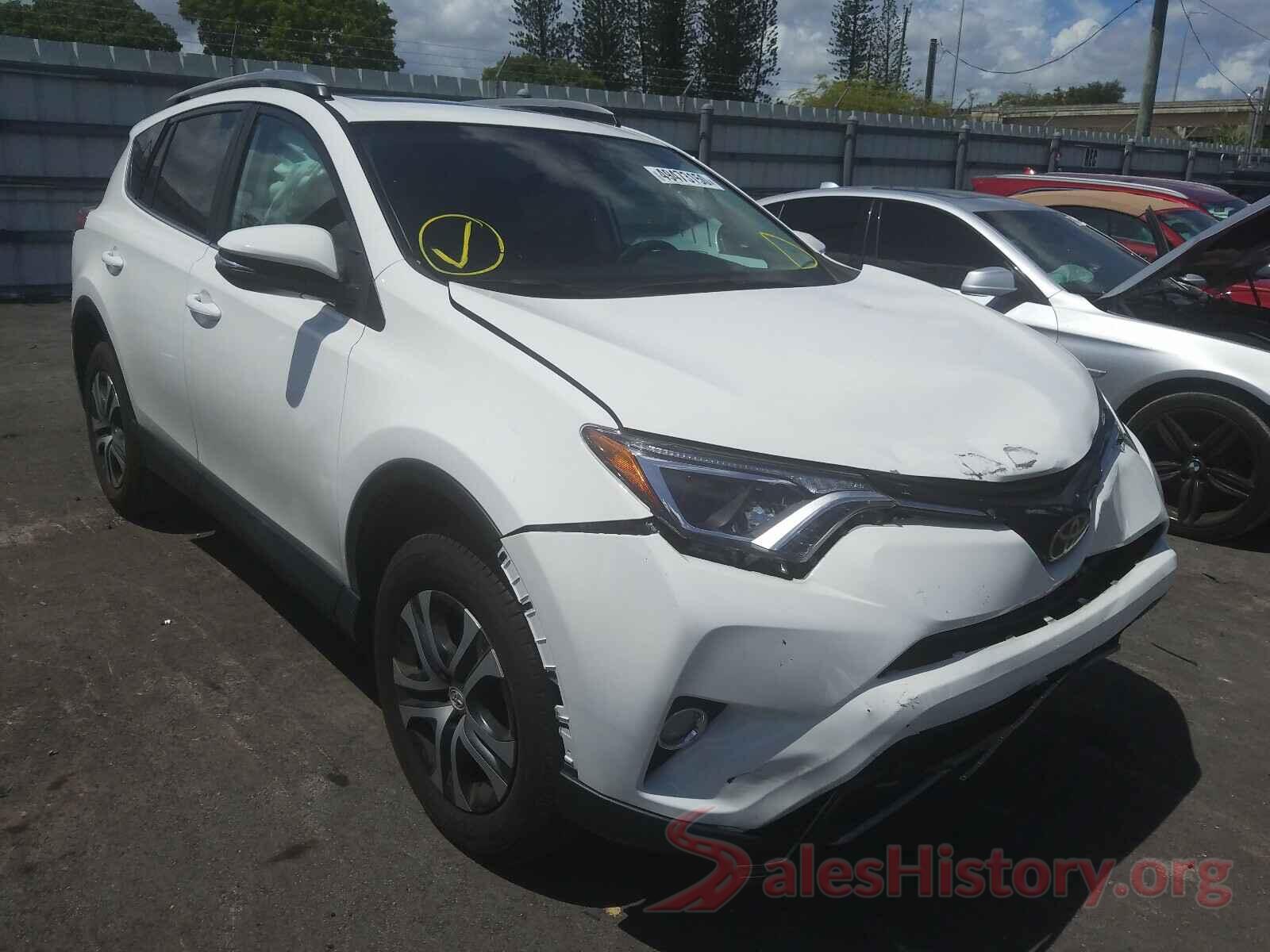 2T3WFREV7JW500414 2018 TOYOTA RAV4