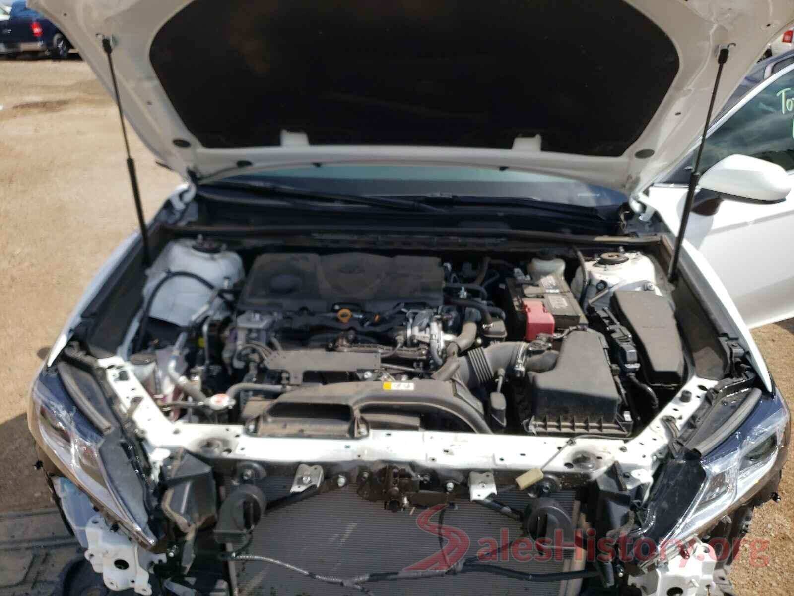 4T1B11HK6JU046066 2018 TOYOTA CAMRY