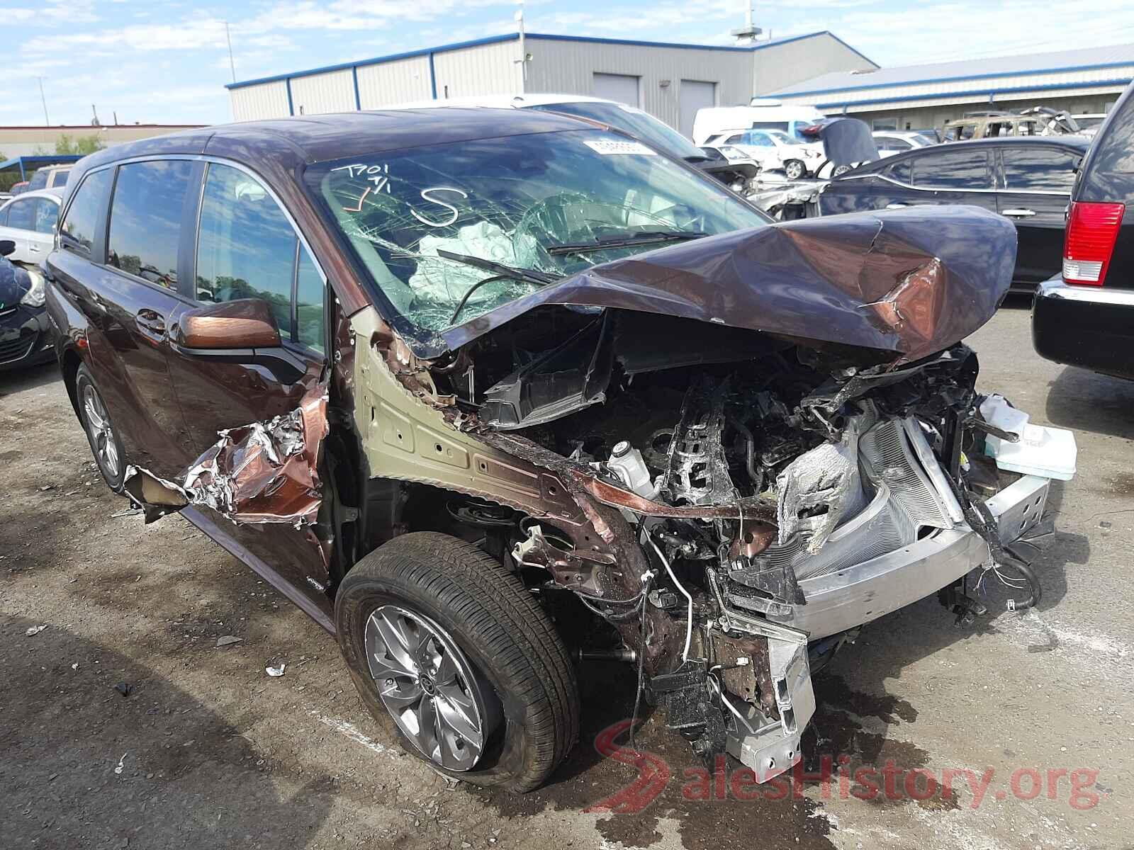 5TDKRKEC5MS043829 2021 TOYOTA SIENNA