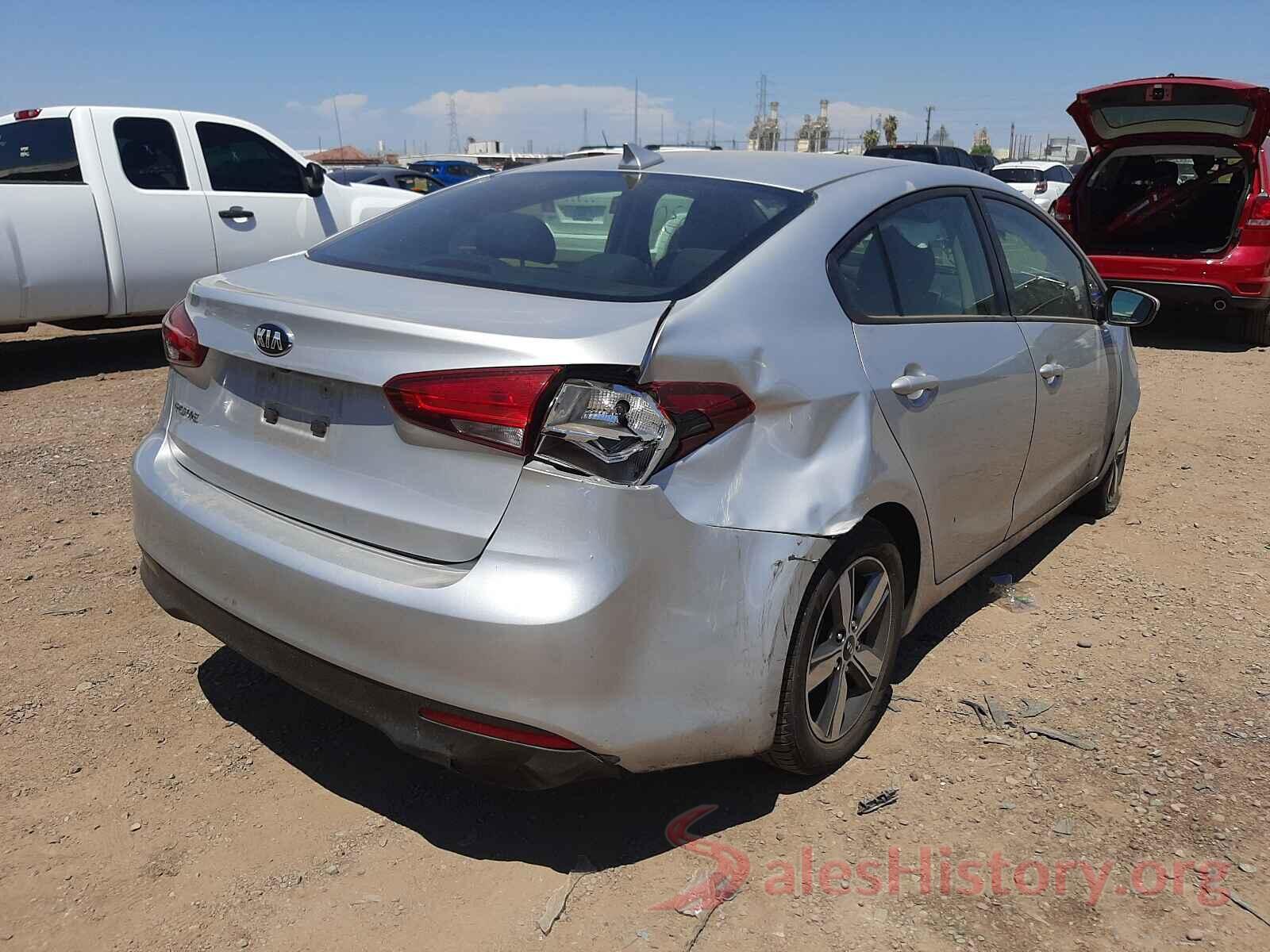 3KPFL4A76JE267172 2018 KIA FORTE