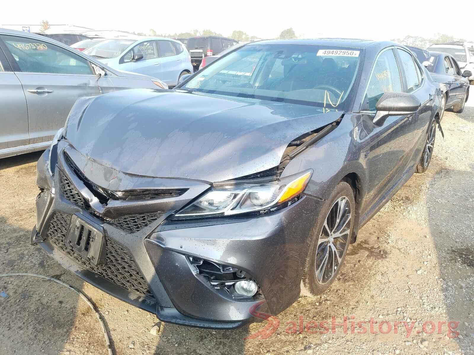 4T1B11HK4JU668259 2018 TOYOTA CAMRY