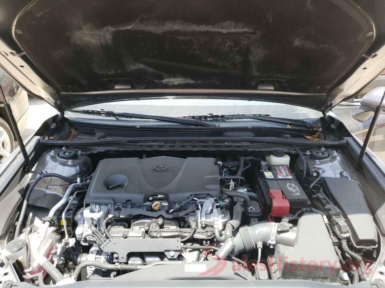 4T1B61HK4JU102247 2018 TOYOTA CAMRY