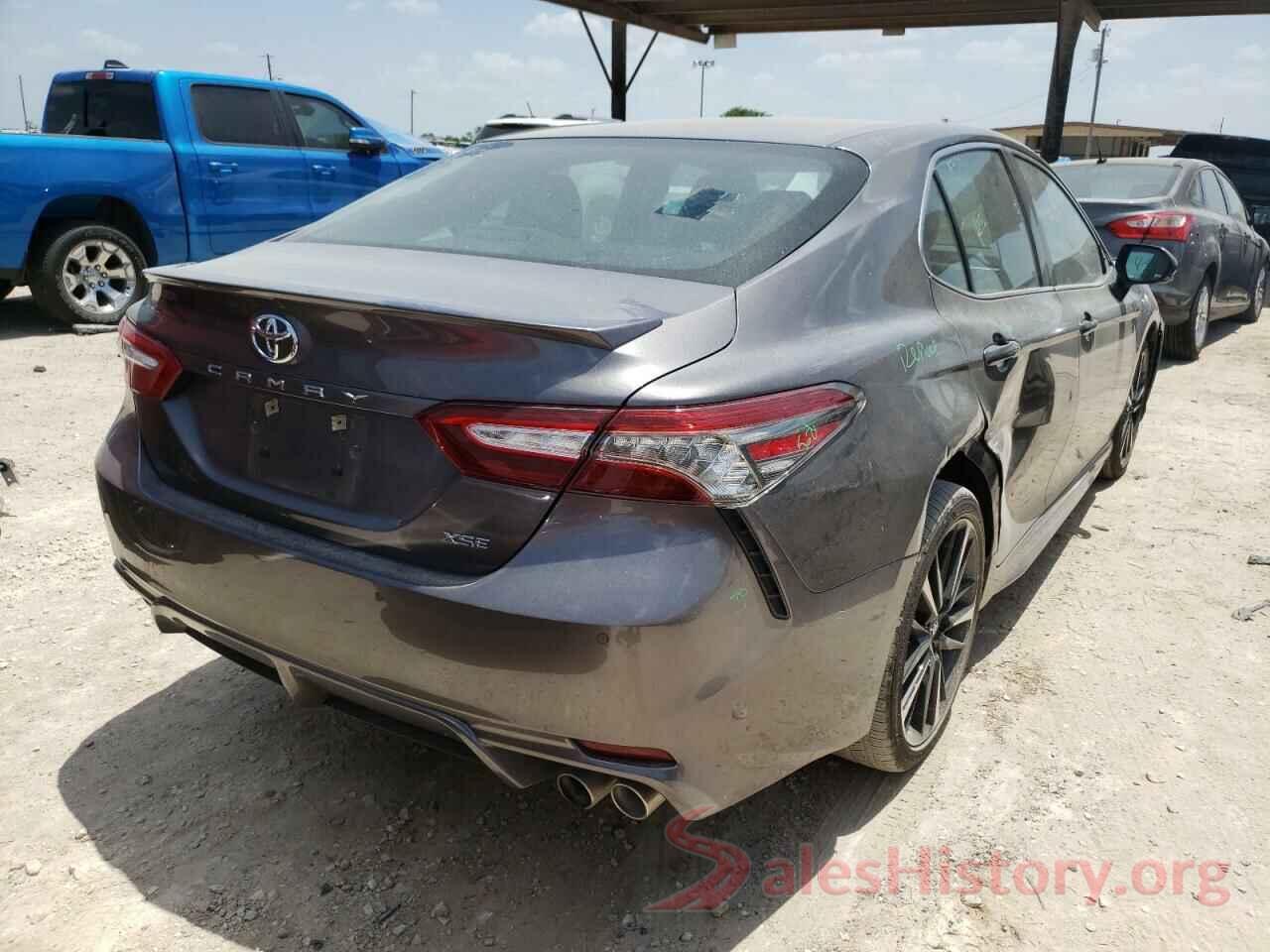 4T1B61HK4JU102247 2018 TOYOTA CAMRY