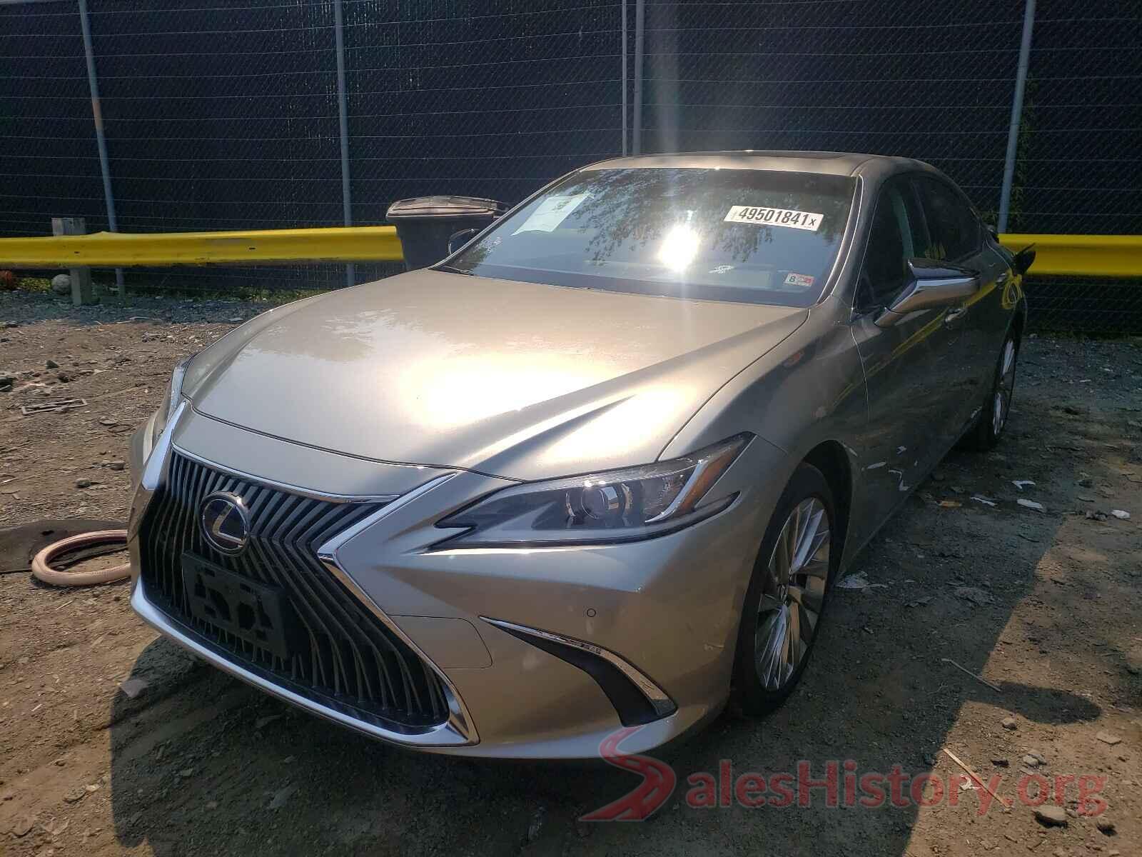 JTHB21B18K2027578 2019 LEXUS ES300