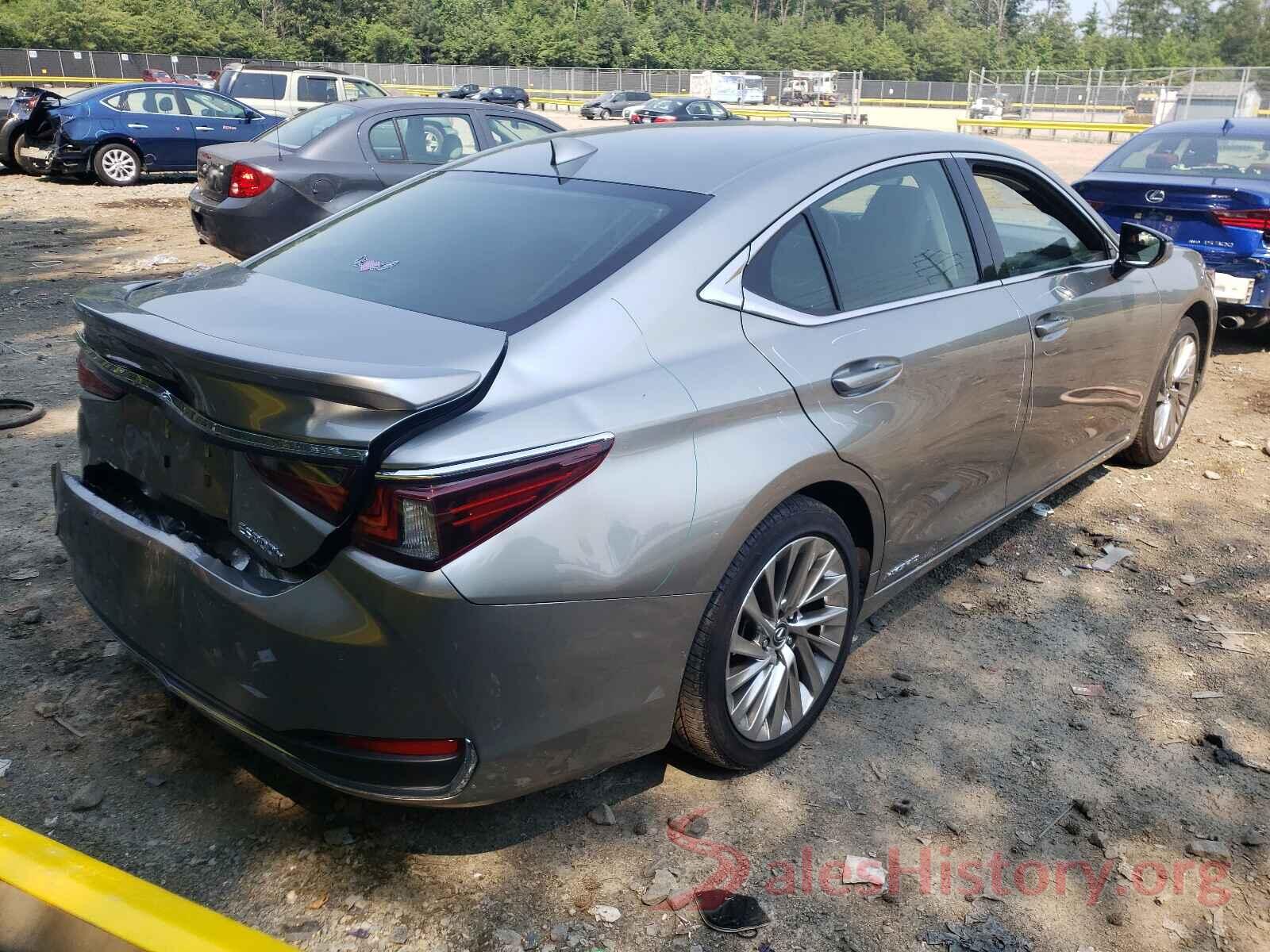 JTHB21B18K2027578 2019 LEXUS ES300