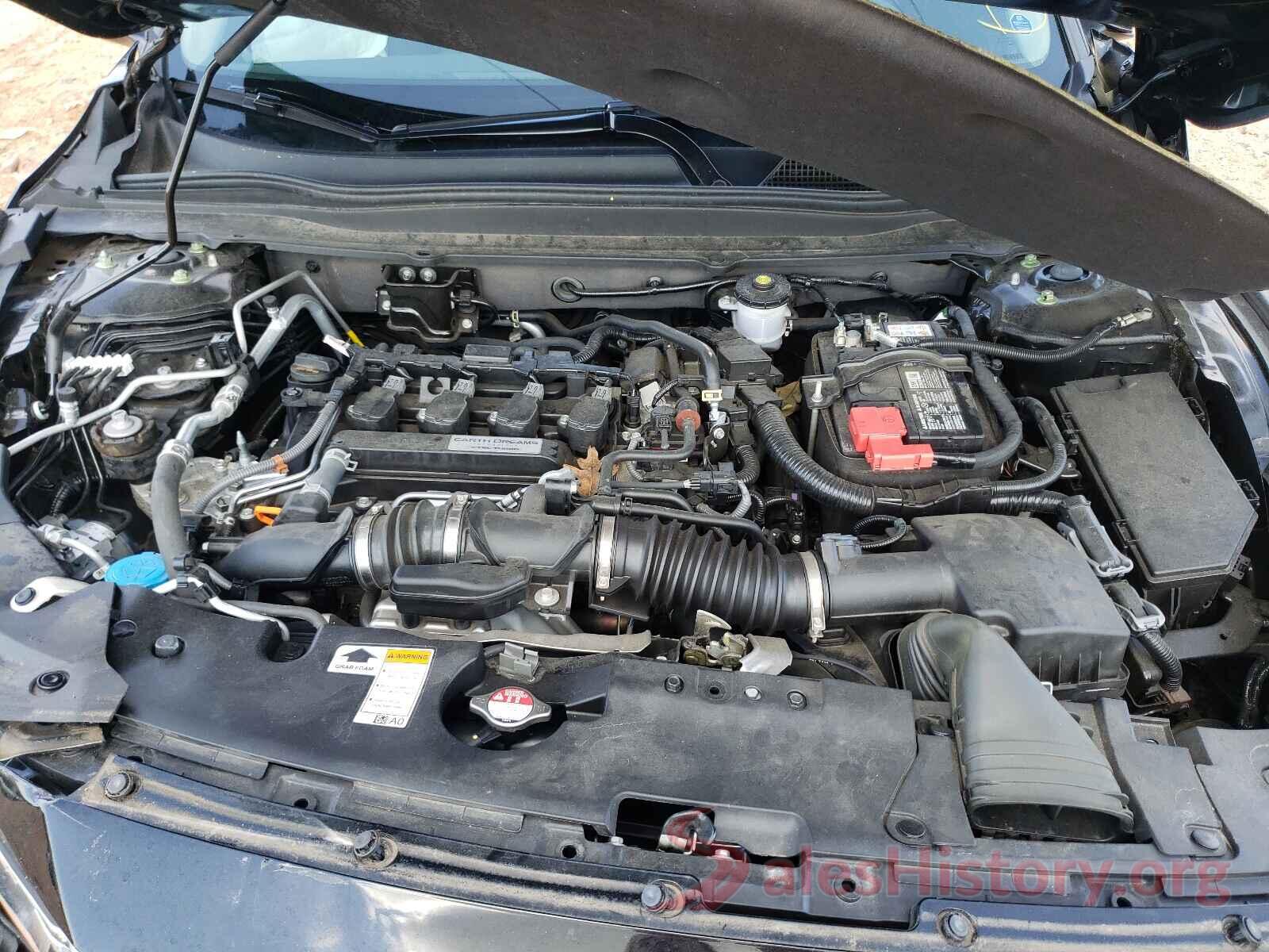 1HGCV1F94JA084752 2018 HONDA ACCORD