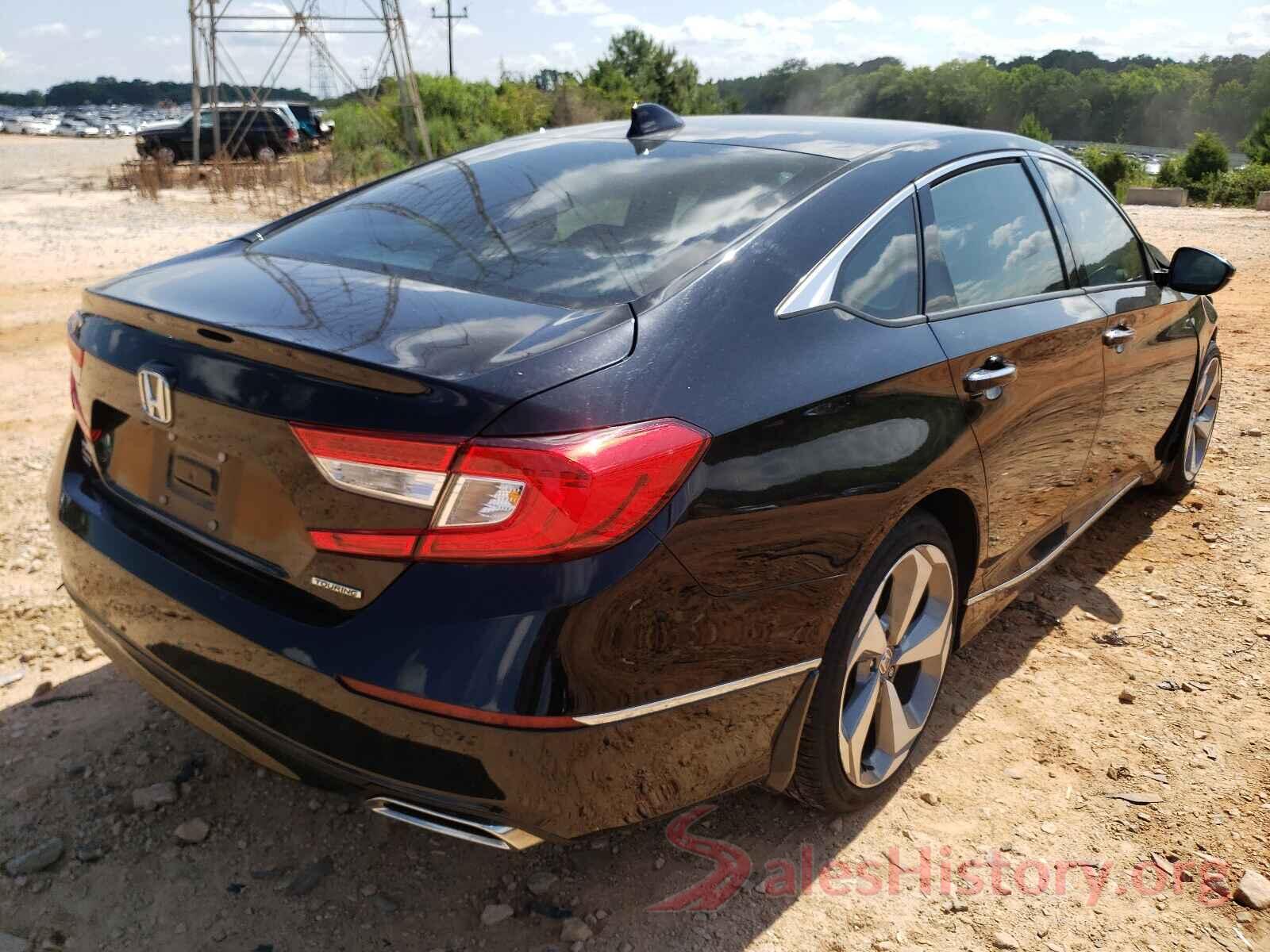 1HGCV1F94JA084752 2018 HONDA ACCORD