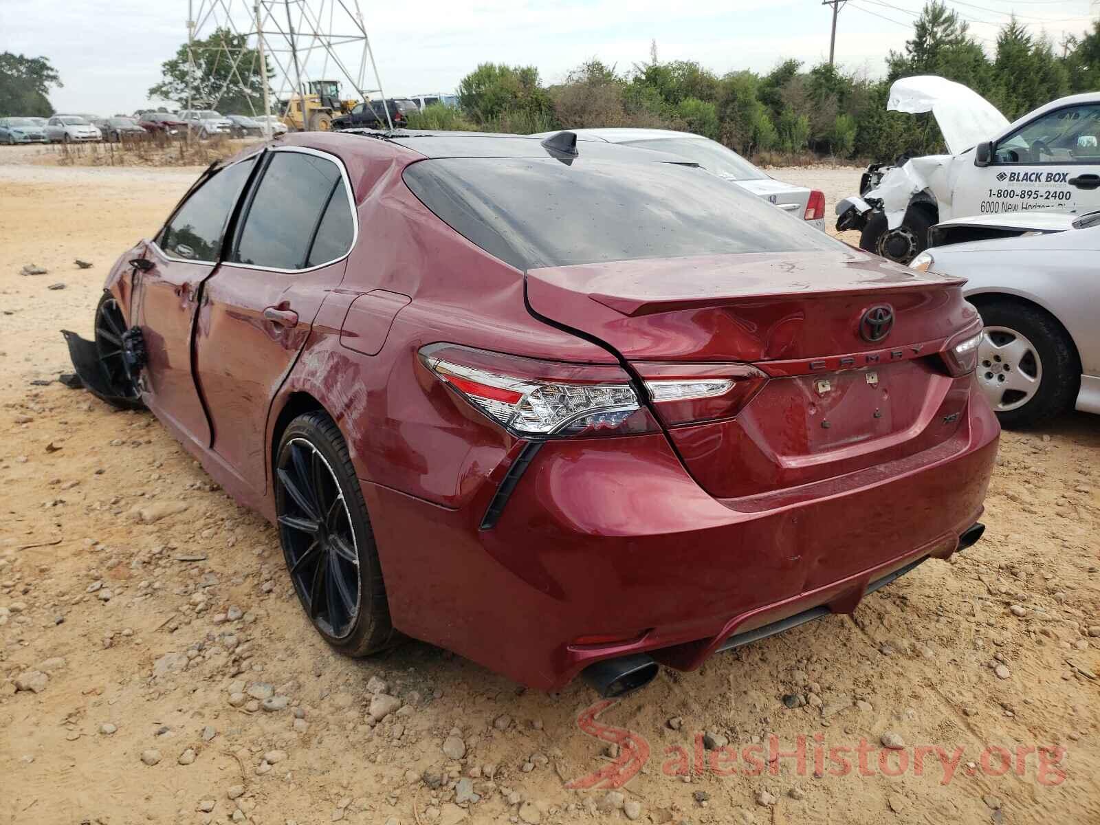 4T1B61HK8JU585192 2018 TOYOTA CAMRY