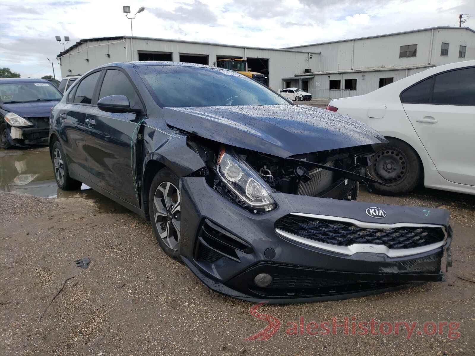 3KPF24AD9ME324686 2021 KIA FORTE