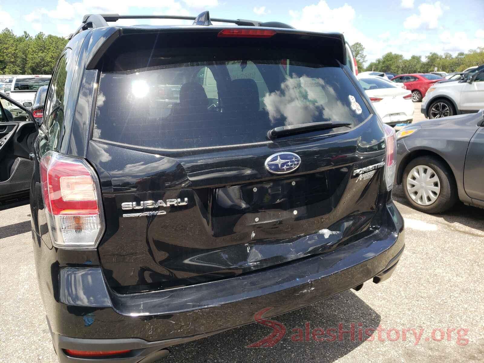 JF2SJAGC0JH506038 2018 SUBARU FORESTER