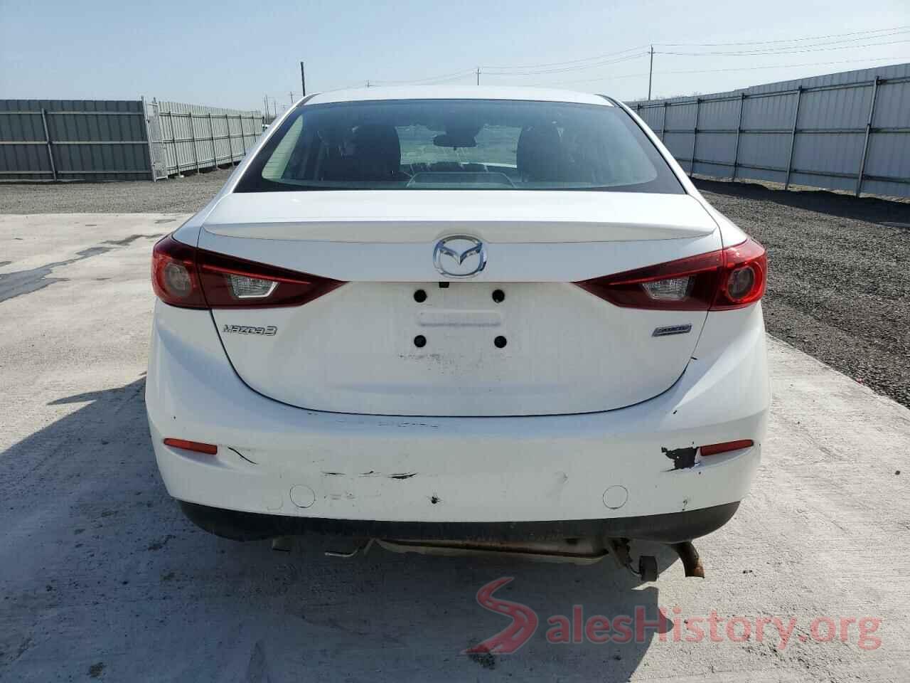 3MZBN1T78JM222693 2018 MAZDA 3