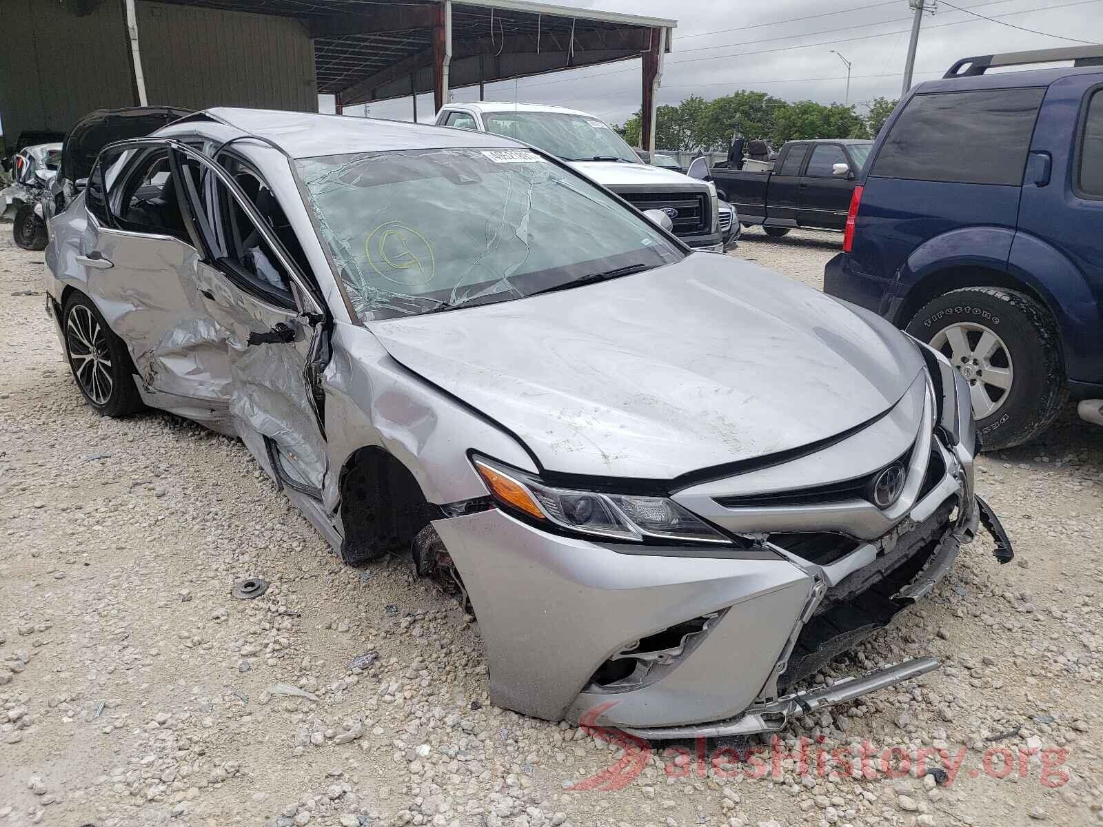 4T1B11HK7KU200687 2019 TOYOTA CAMRY