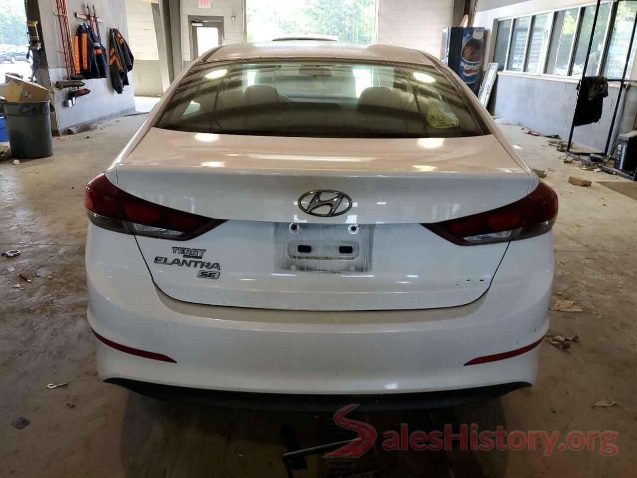 5NPD74LF4JH227216 2018 HYUNDAI ELANTRA