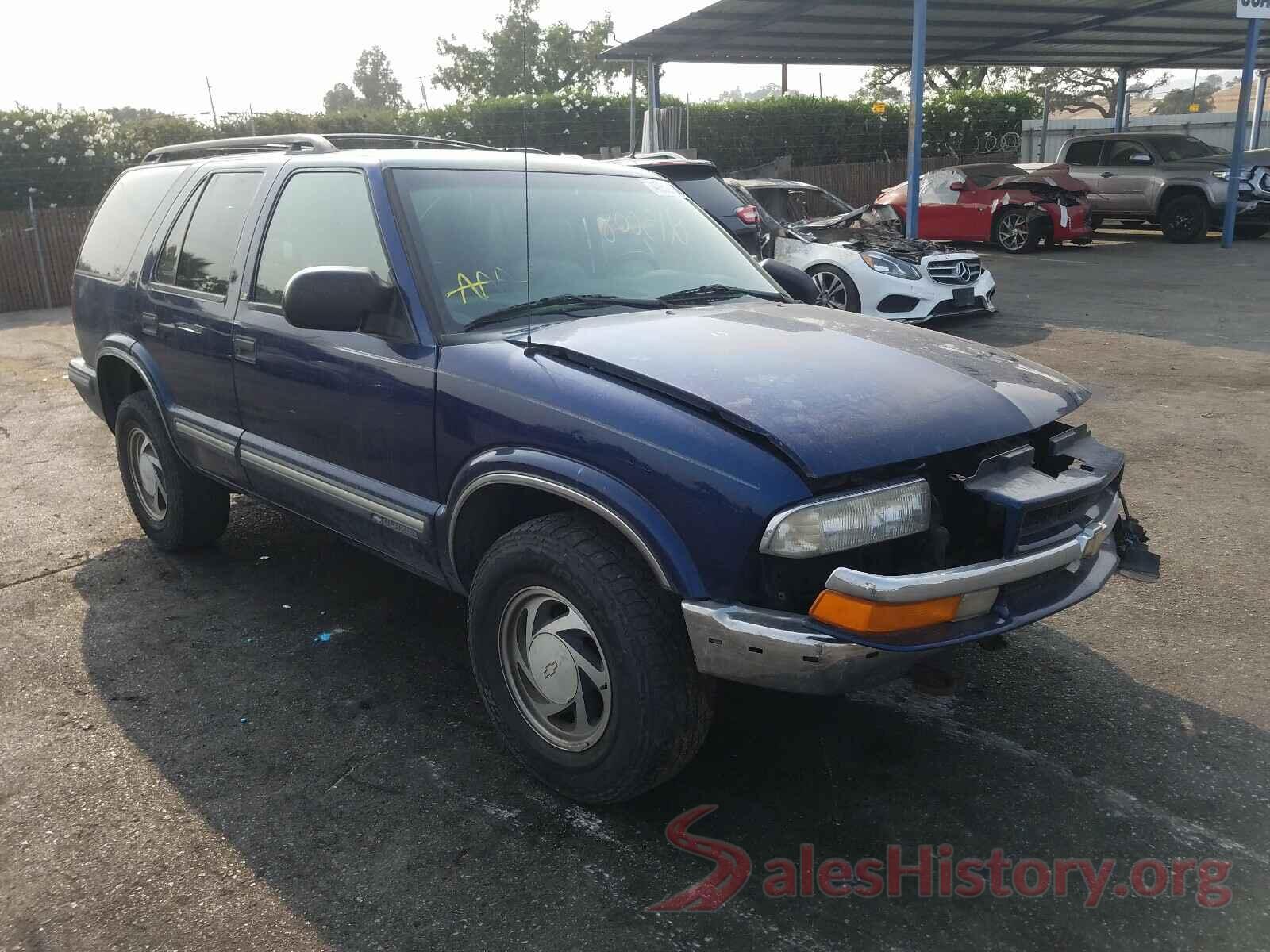 1GNDT13WXX2238409 1999 CHEVROLET BLAZER