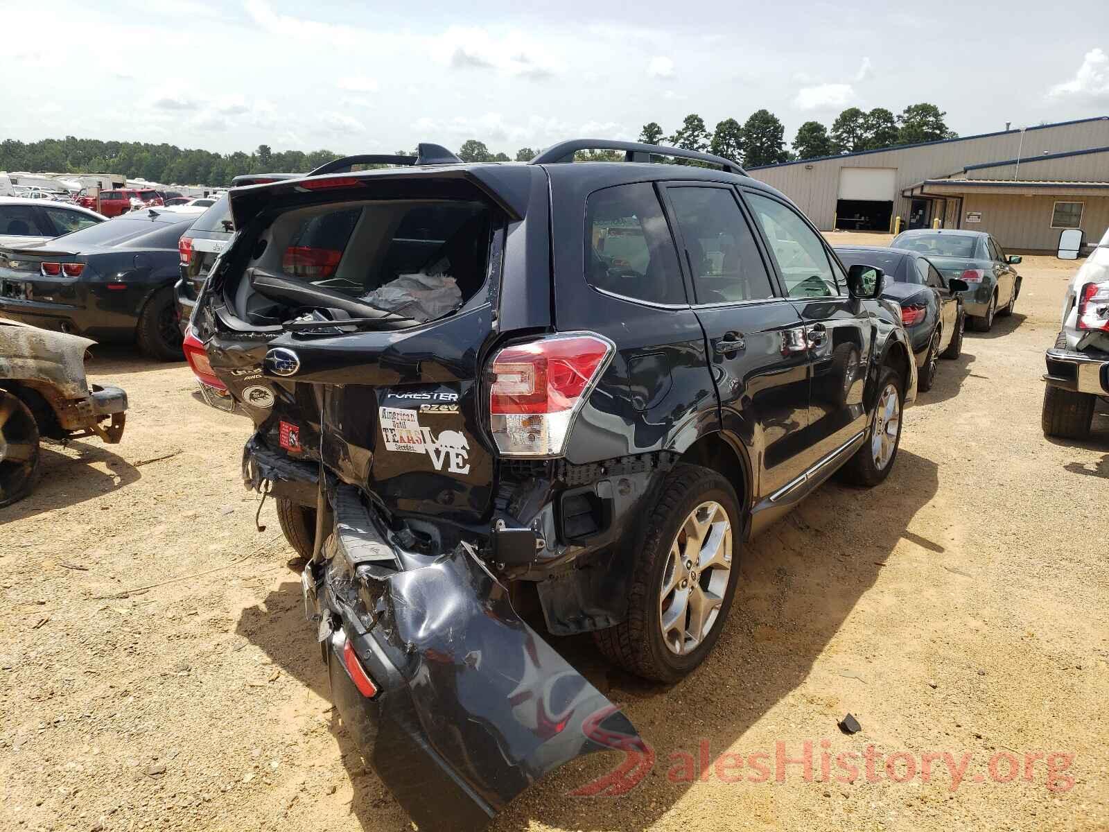 JF2SJAWC2HH583943 2017 SUBARU FORESTER