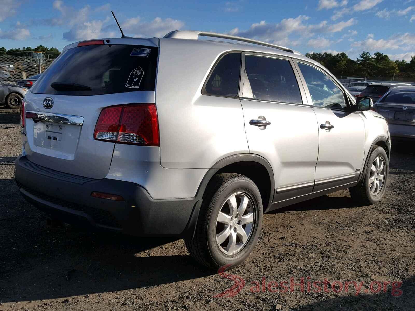 5XYKTCA13BG115875 2011 KIA SORENTO BASE