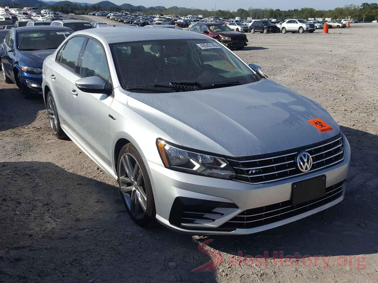 1VWAA7A32JC030469 2018 VOLKSWAGEN PASSAT