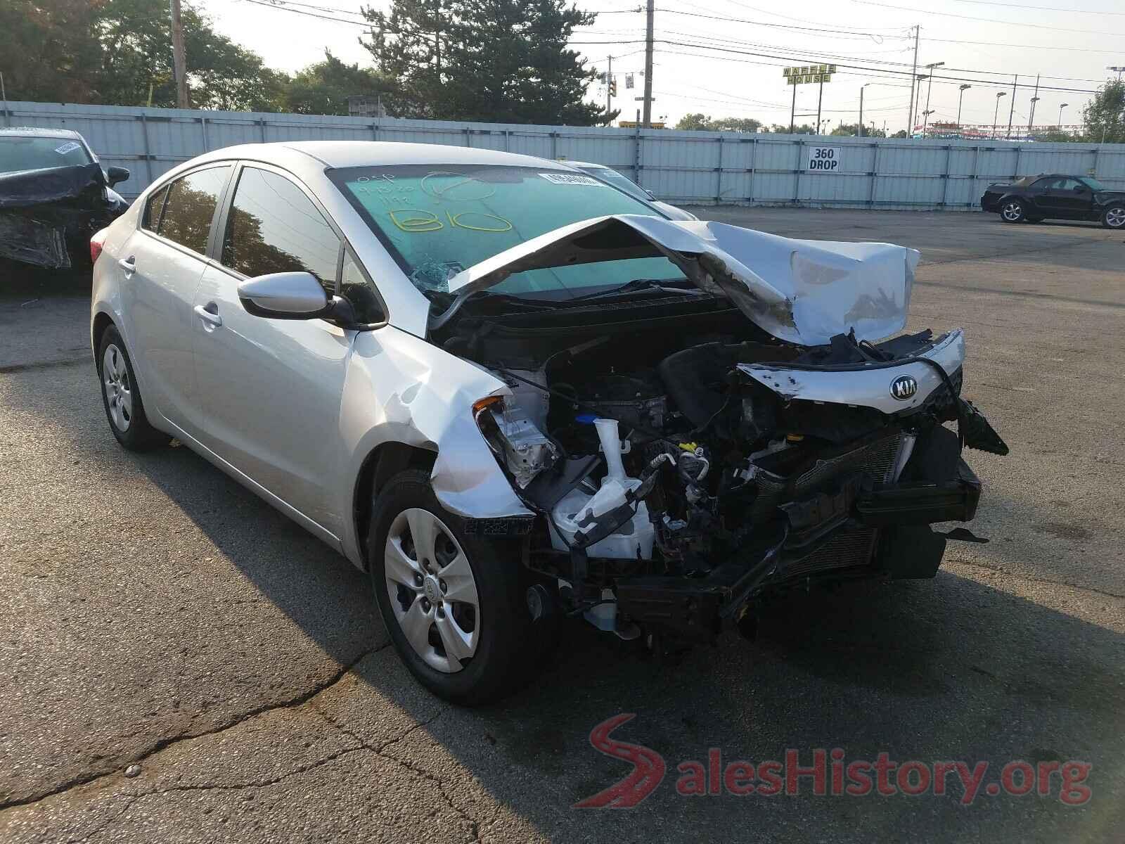 KNAFK4A62G5617585 2016 KIA FORTE