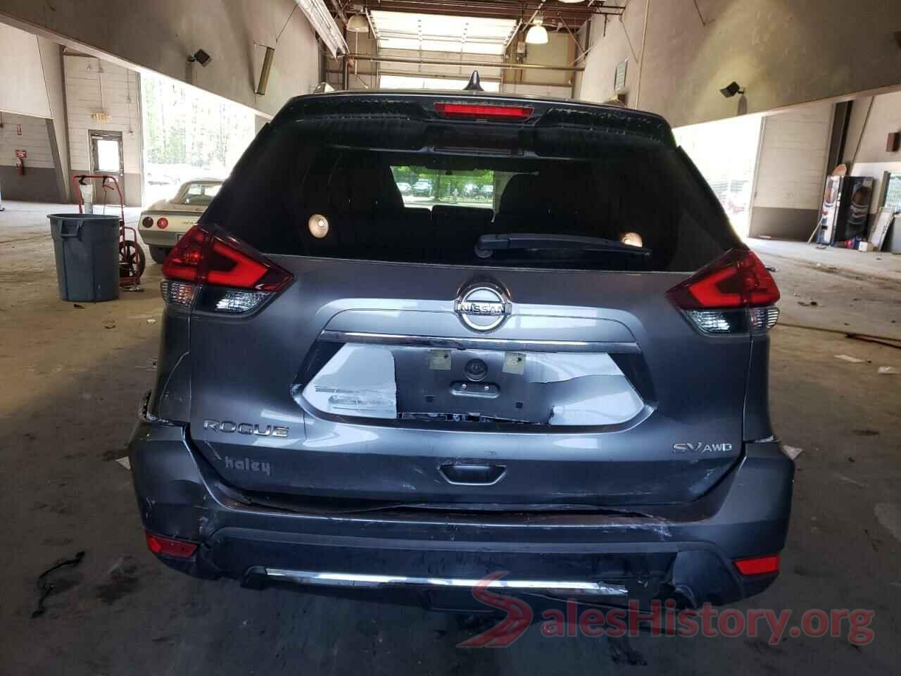 KNMAT2MVXJP527677 2018 NISSAN ROGUE