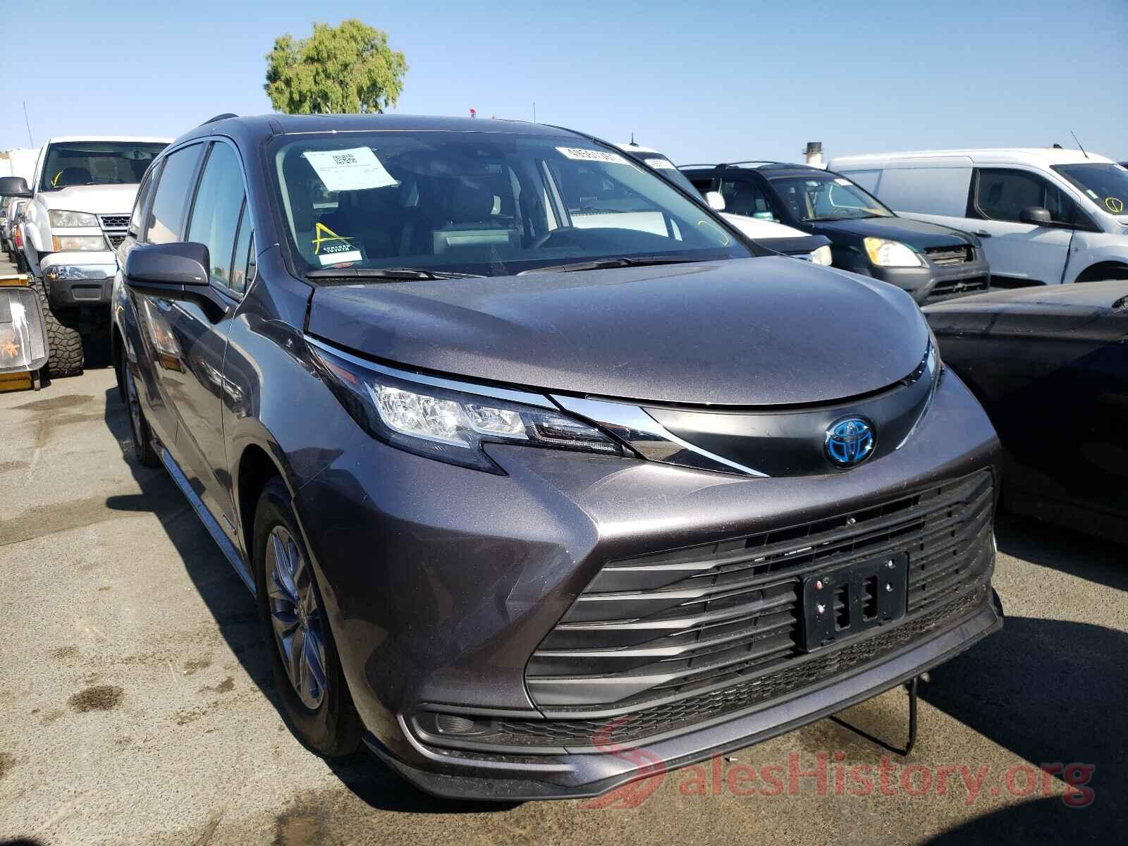 5TDBRKEC8MS039760 2021 TOYOTA SIENNA