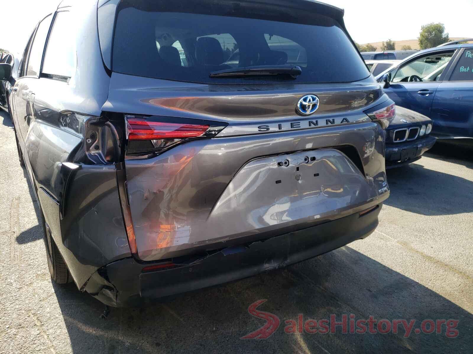 5TDBRKEC8MS039760 2021 TOYOTA SIENNA