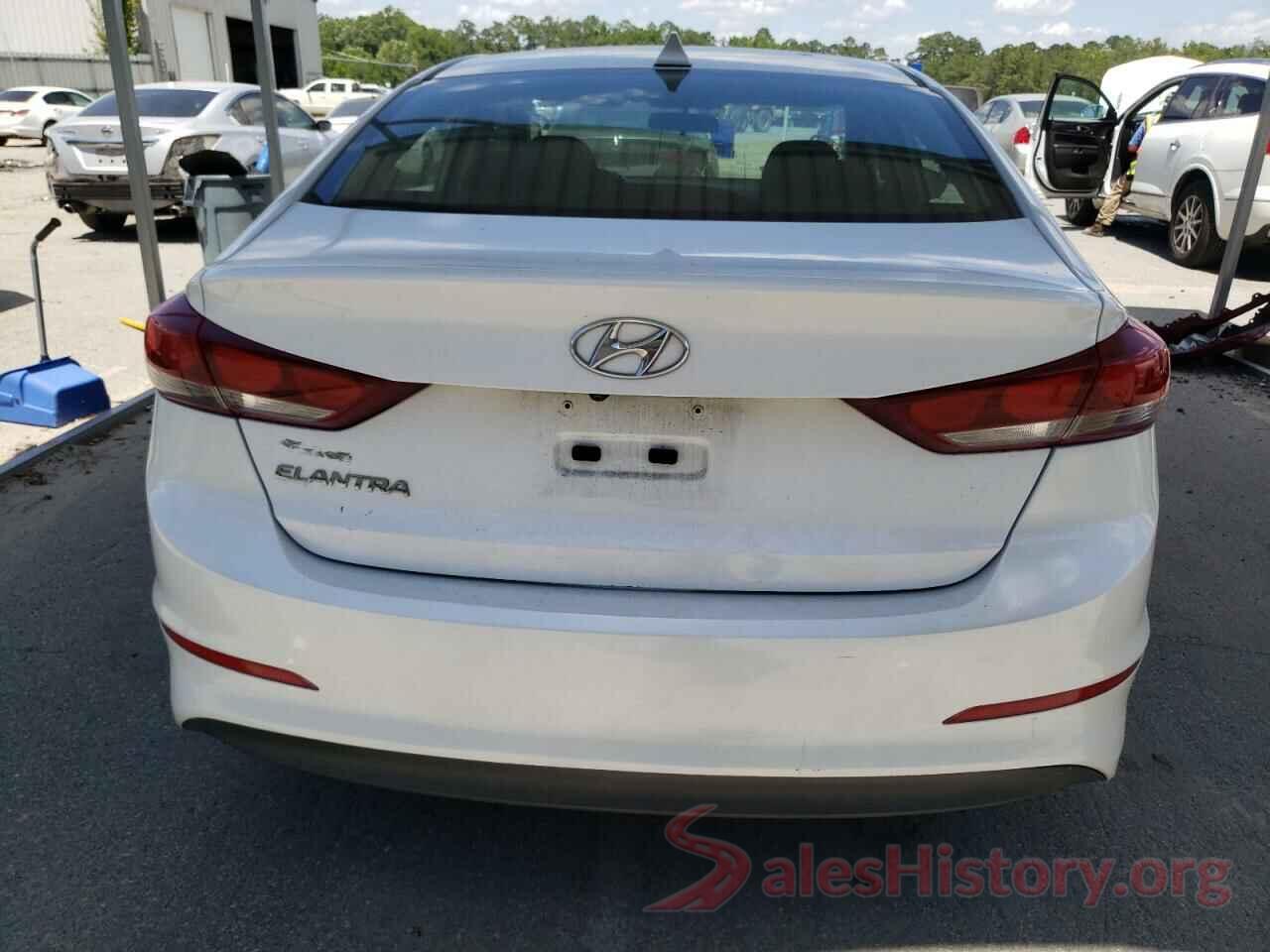 5NPD84LFXJH258953 2018 HYUNDAI ELANTRA