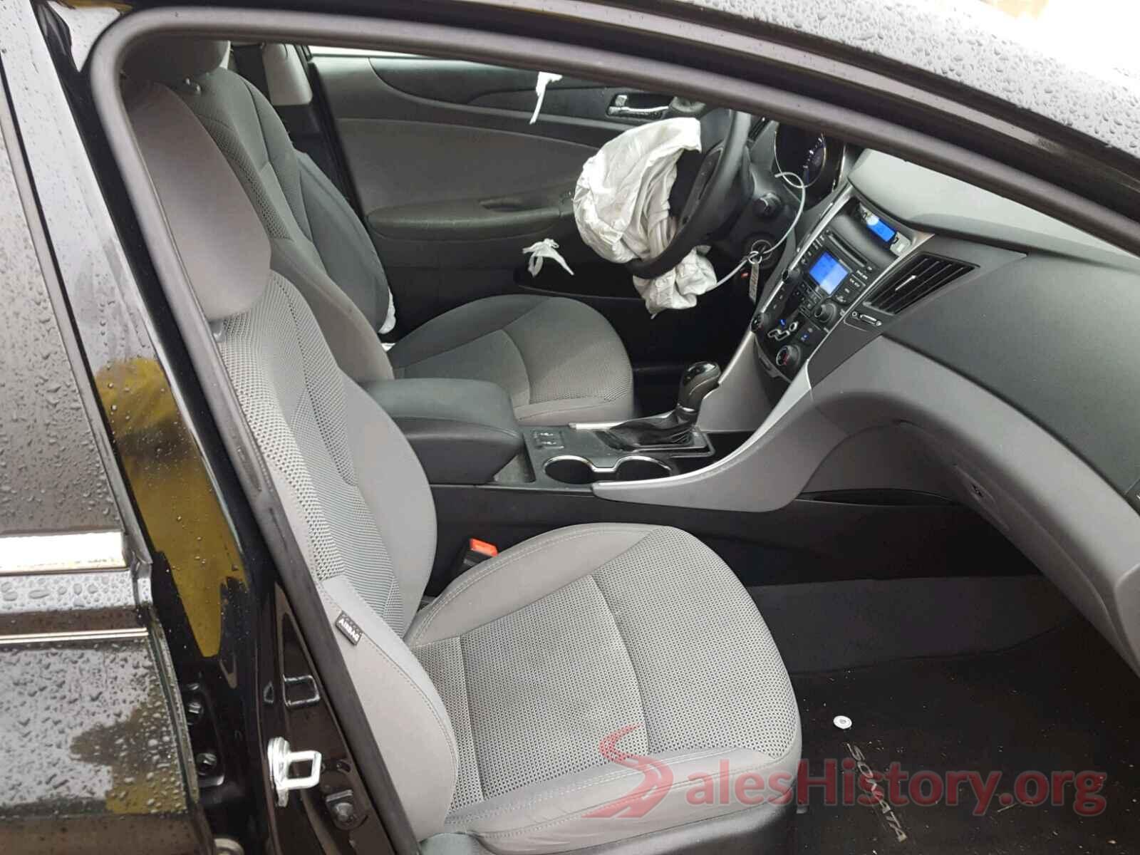 5NPEB4AC1DH686980 2013 HYUNDAI SONATA