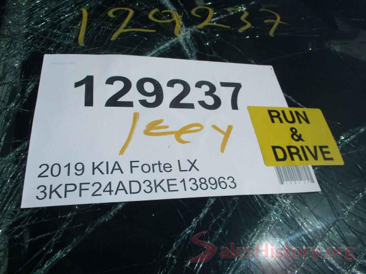 3KPF24AD3KE138963 2019 KIA FORTE