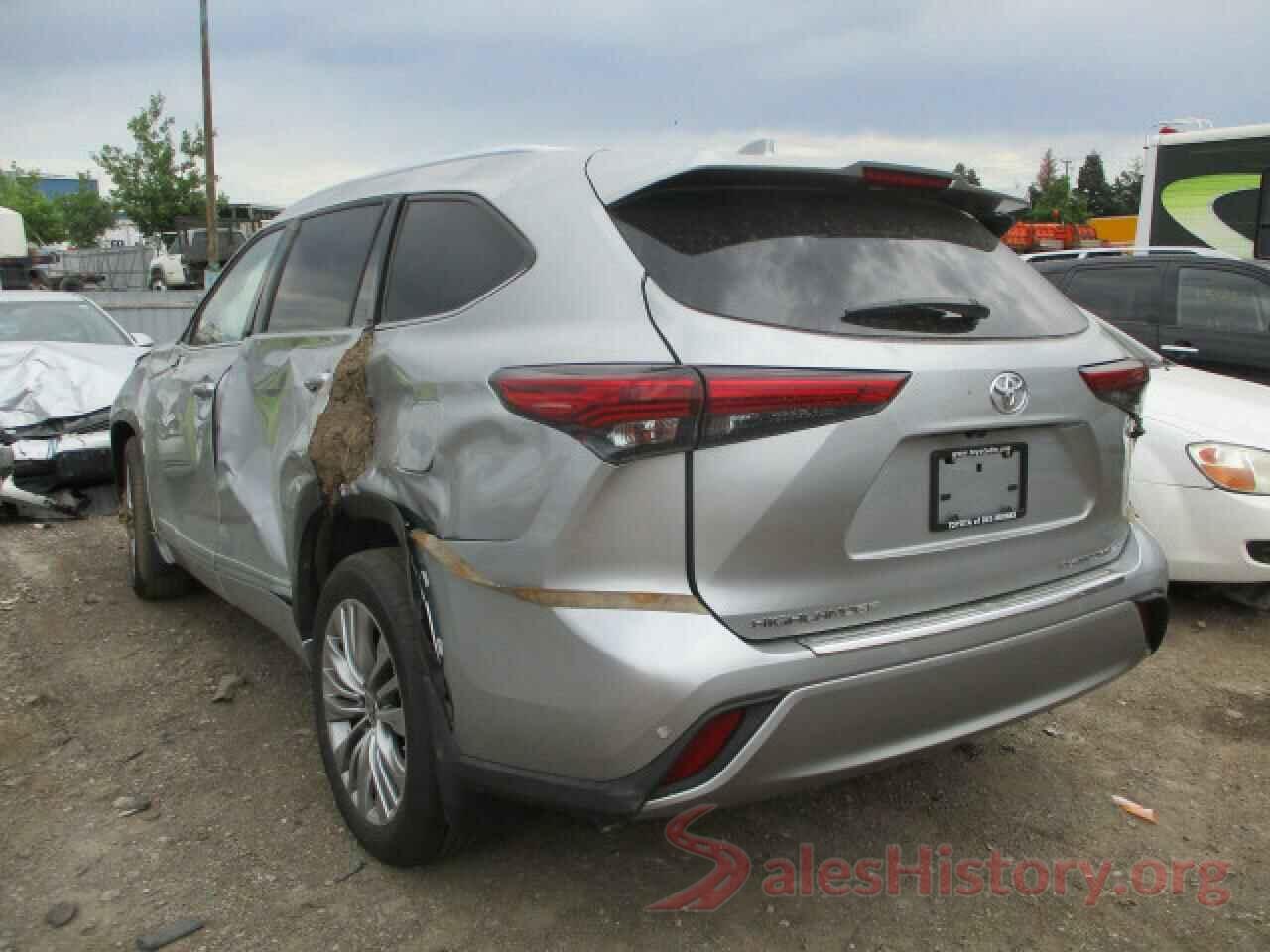 5TDFZRBH7MS093349 2021 TOYOTA HIGHLANDER