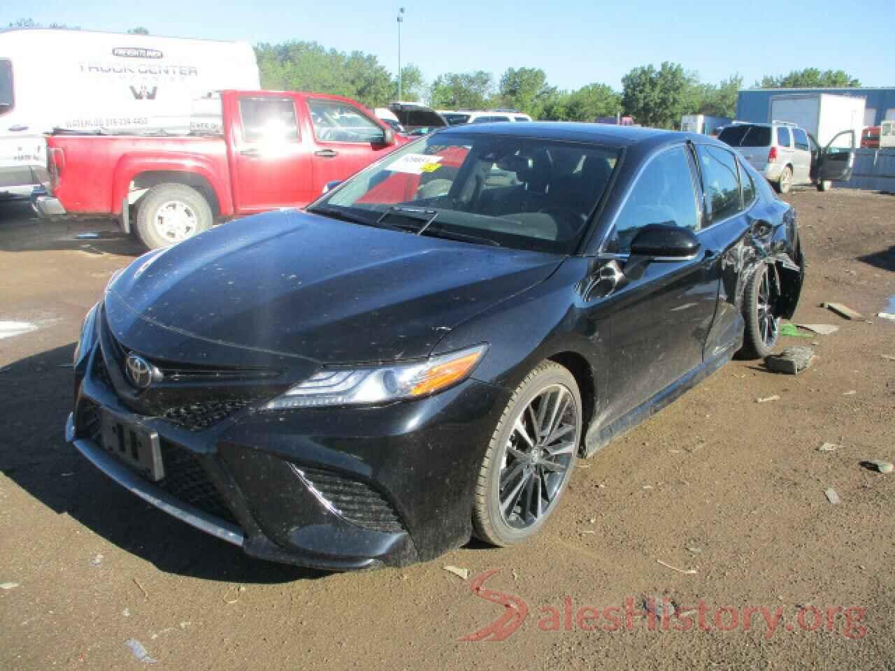 4T1B61HK3KU705983 2019 TOYOTA CAMRY