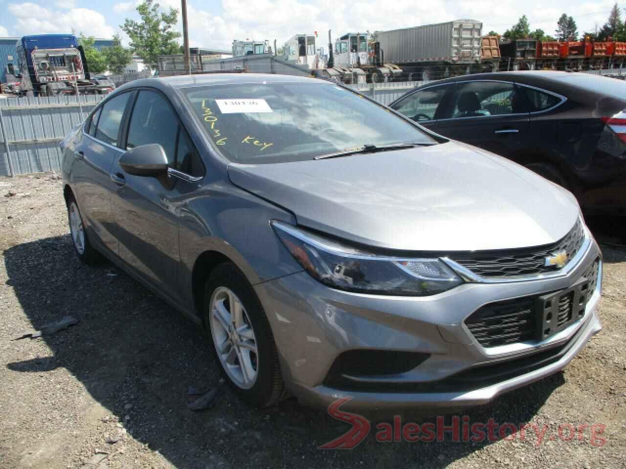 1G1BE5SM7J7220860 2018 CHEVROLET CRUZE