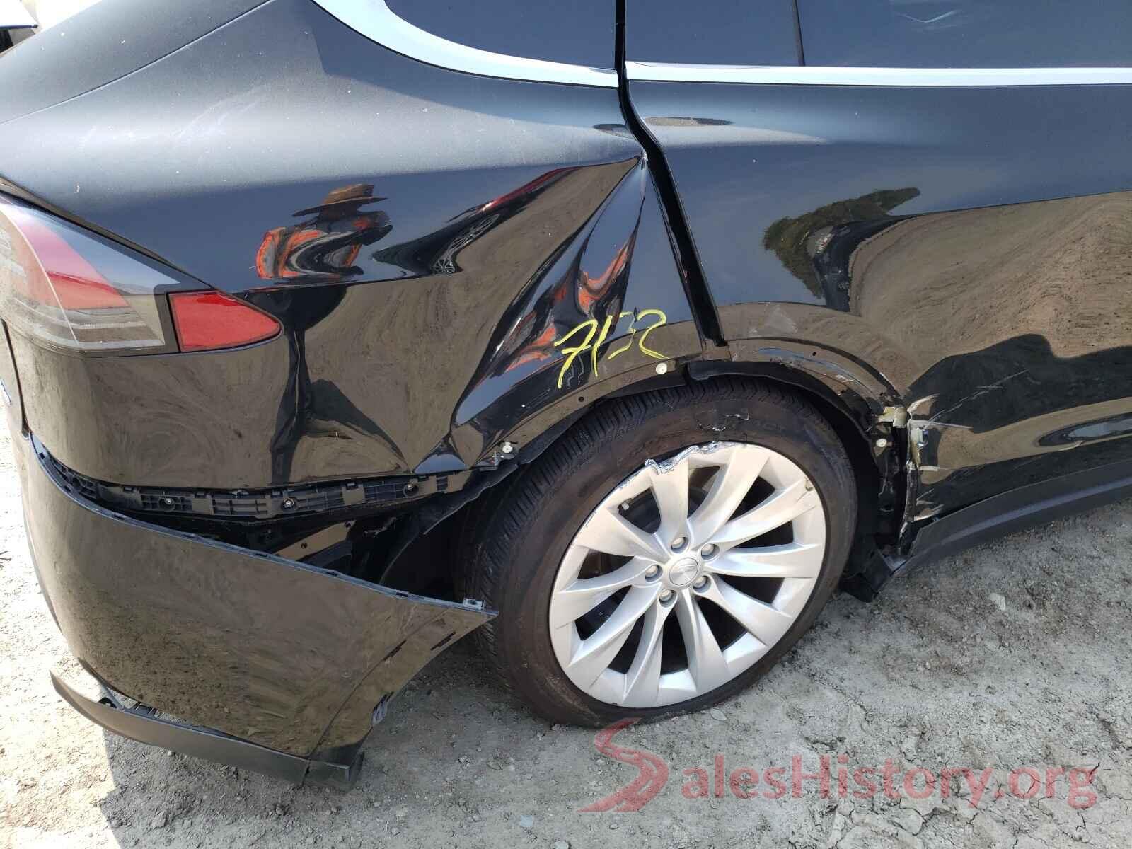 5YJXCDE2XJF091465 2018 TESLA MODEL X