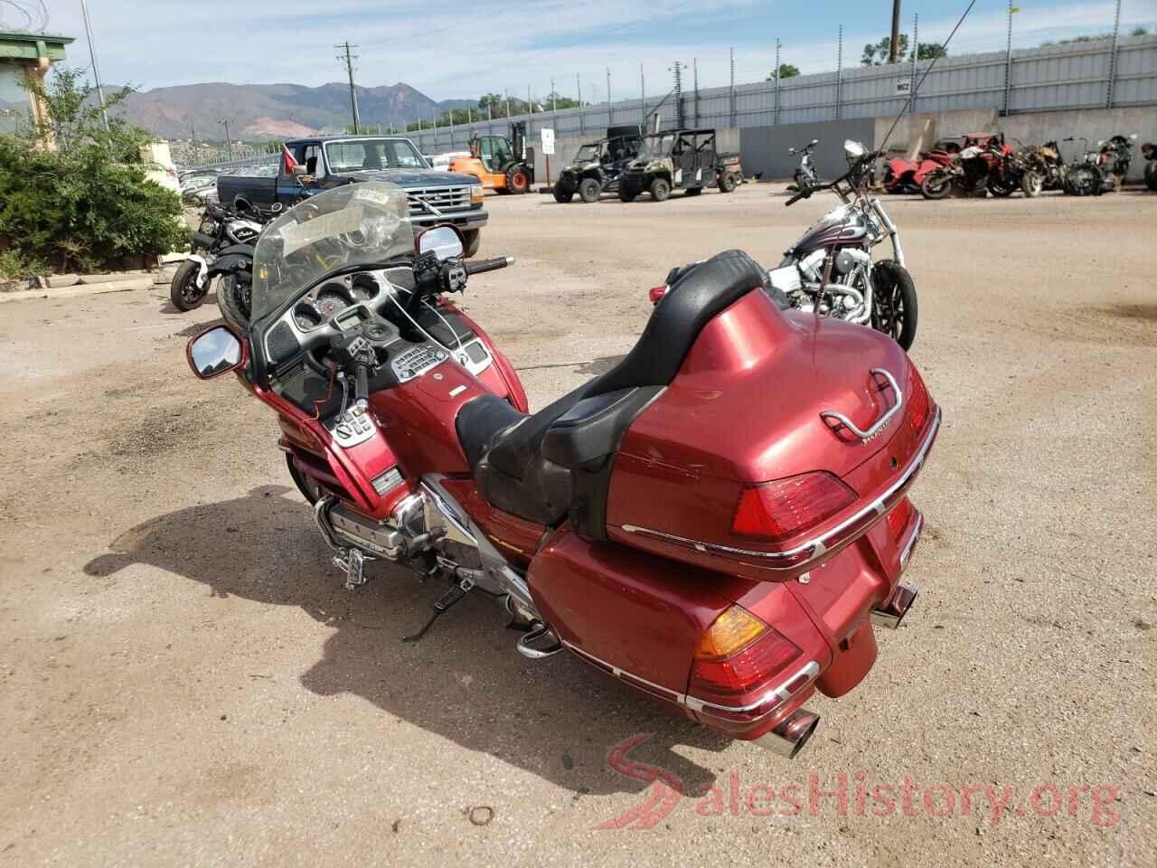 1HFSC470X2A103880 2002 HONDA GL CYCLE